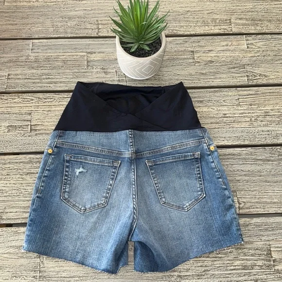 Isabel Maternity by Ingrid & Isabel Crossover Panel Cut-Off Midi Shorts, Sz 2 - Picture 2 of 3